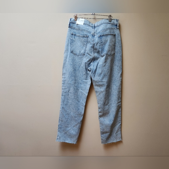 Old Navy Sky Hi Straight jeans - Picture 5 of 6